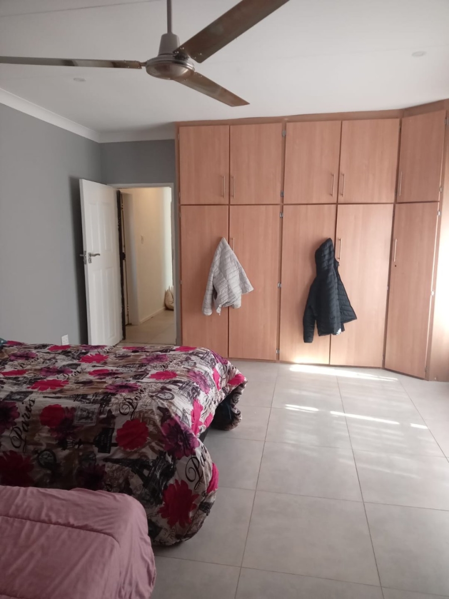 4 Bedroom Property for Sale in Flamwood North West